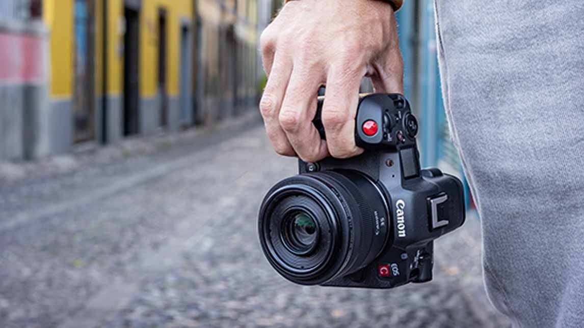 Canon EOS R5 C, primera cámara híbrida del sisma EOCS Cine 8K Full frame